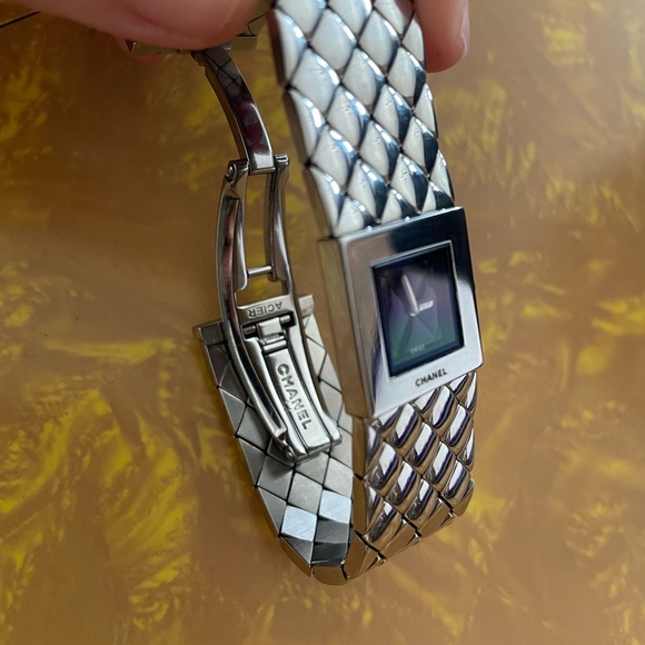 Chanel Jewelry - Matelasse watch in stainless steel - Picture 3 of 4